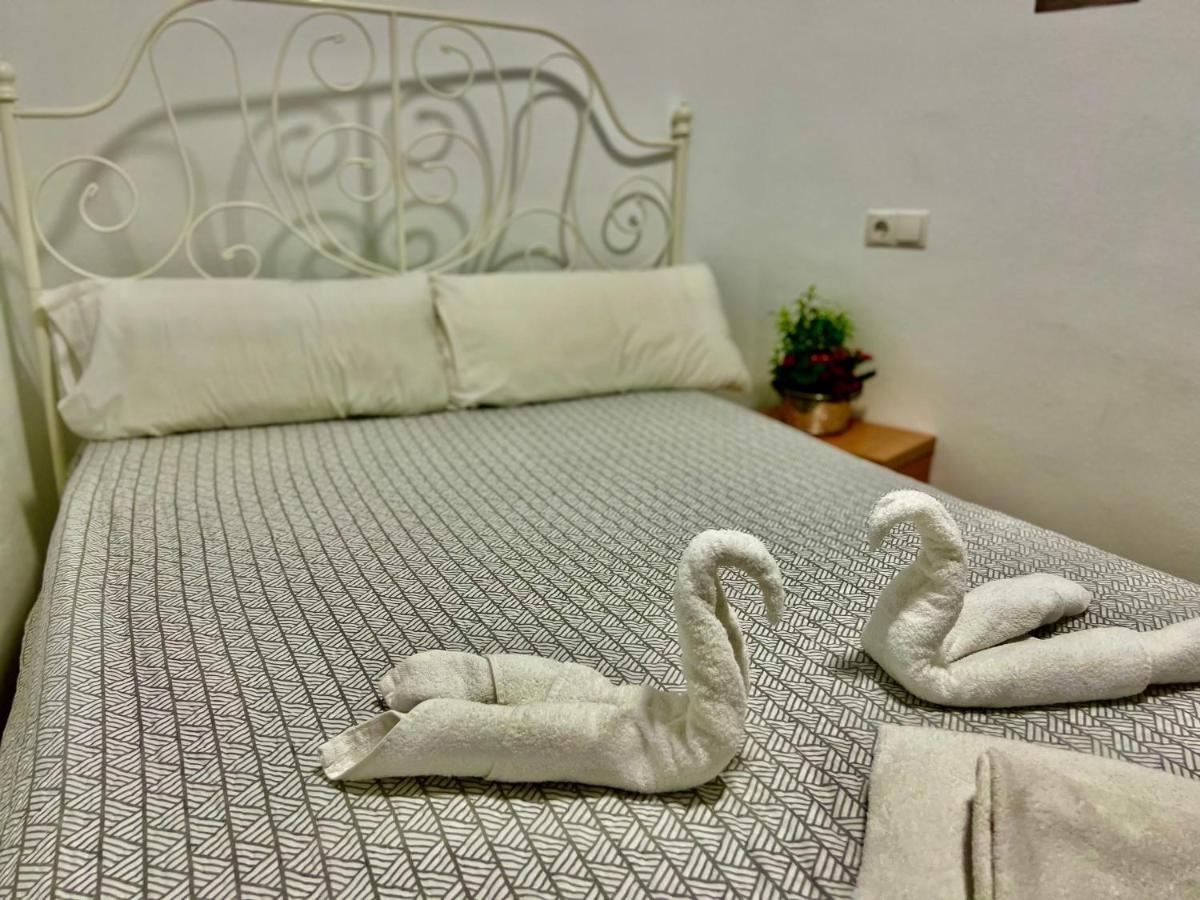 Loft Apart&Hostal โยเรตเดมาร์ ภายนอก รูปภาพ
