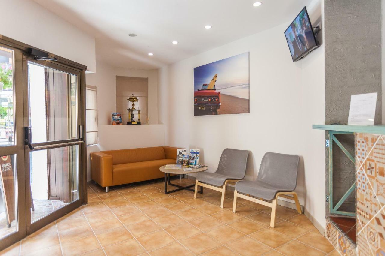 Loft Apart&Hostal โยเรตเดมาร์ ภายนอก รูปภาพ