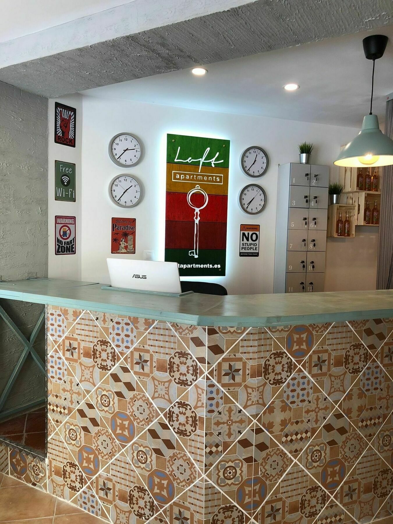 Loft Apart&Hostal โยเรตเดมาร์ ภายนอก รูปภาพ